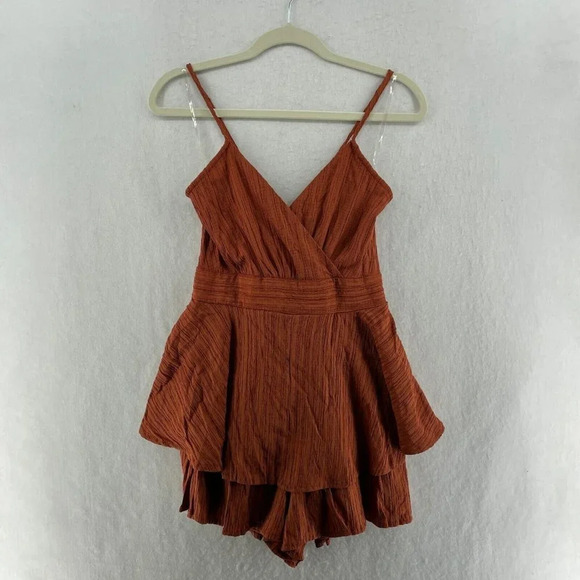 Fashion Nova Romper Women's Sz L Rust V-Neck Tie Back Layered Spaghetti Strap - Picture 1 of 11